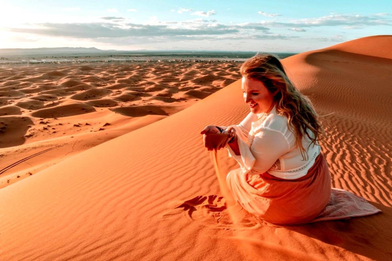 Desert Romantic Camp Мерзуга Экстерьер фото